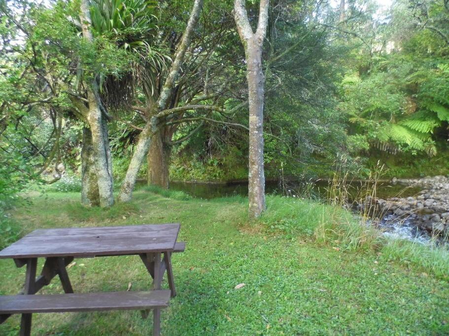Aongatete Warm Earth Cottages المظهر الخارجي الصورة